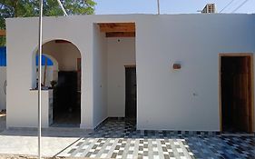 Studio House Luxor